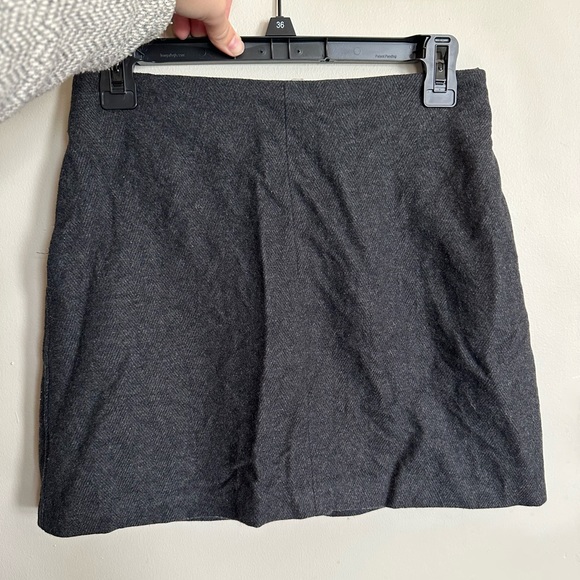 Cashmere Wool Wilfred Aritzia Grey Mini Skirt Babaton - Picture 4 of 9